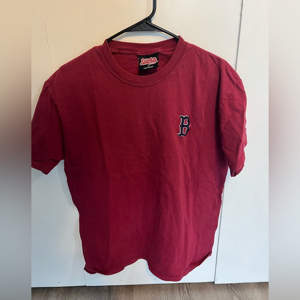 Stitches Vintage Boston Red Sox T-Shirt Embroidered Logo Size Medium